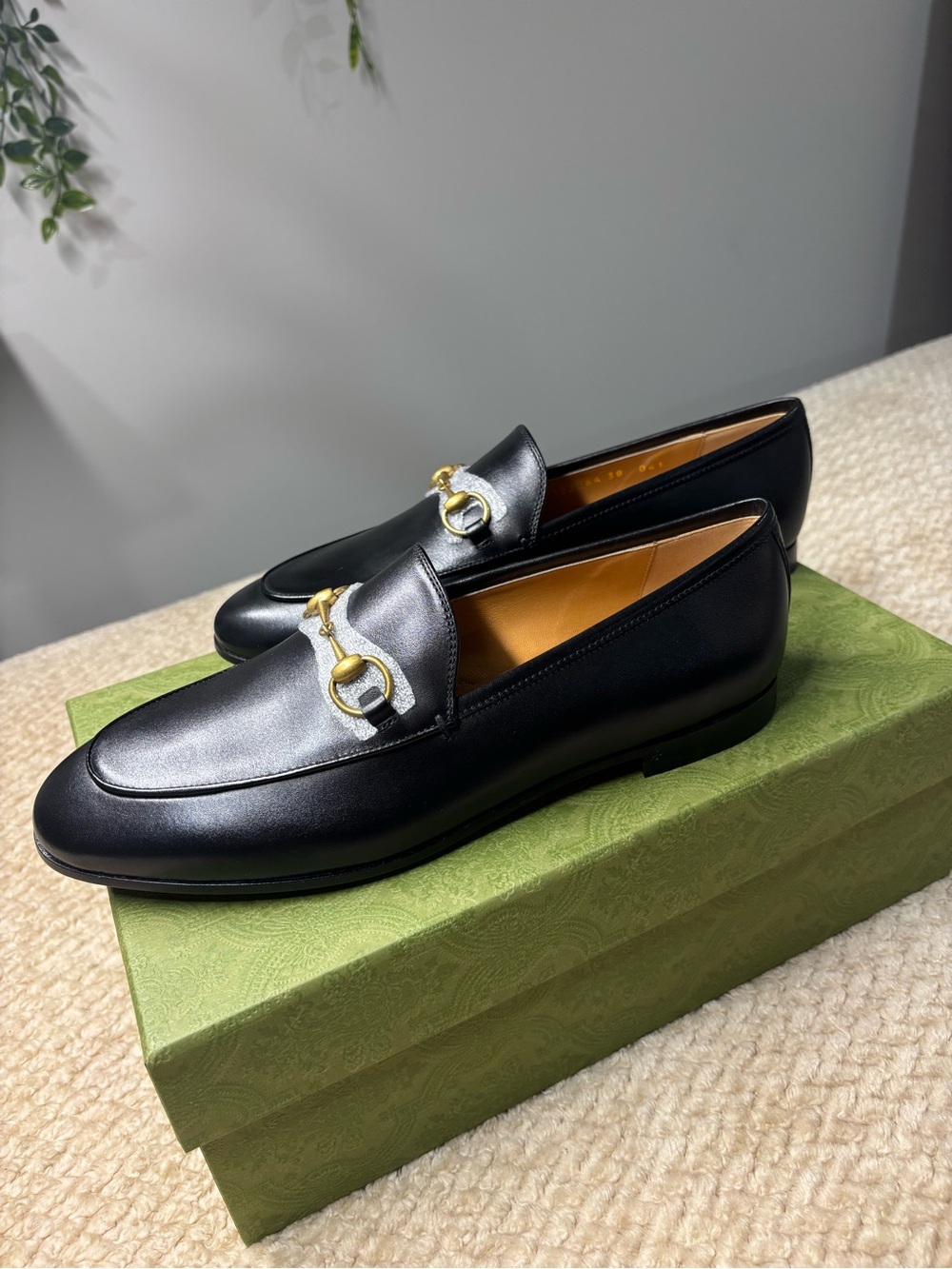 Women’s Gucci Loafer - Picture 4 of 7